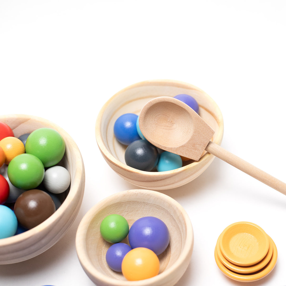 Houten speelgoed schaaltjes en ballen set - Montessori - Open einde speelgoed