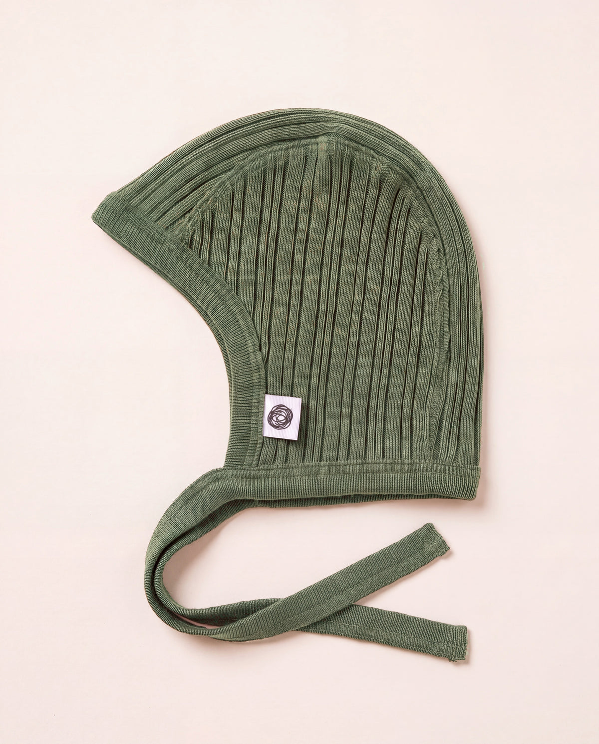 Woll-Mütze mit Schleife in Rippstrick - Merinowolle - Oil Green