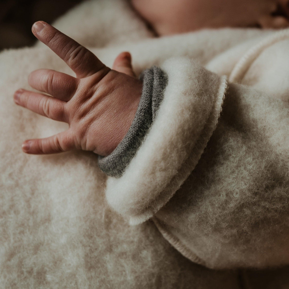 Wollen Baby / Newborn vestje - merinowol fleece