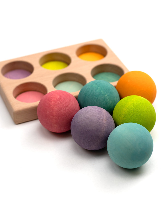 Houten speelgoed - Houten gekleurde ballen - Montessori - Open einde speelgoed - Lille Barn - With ♥ for the smallest