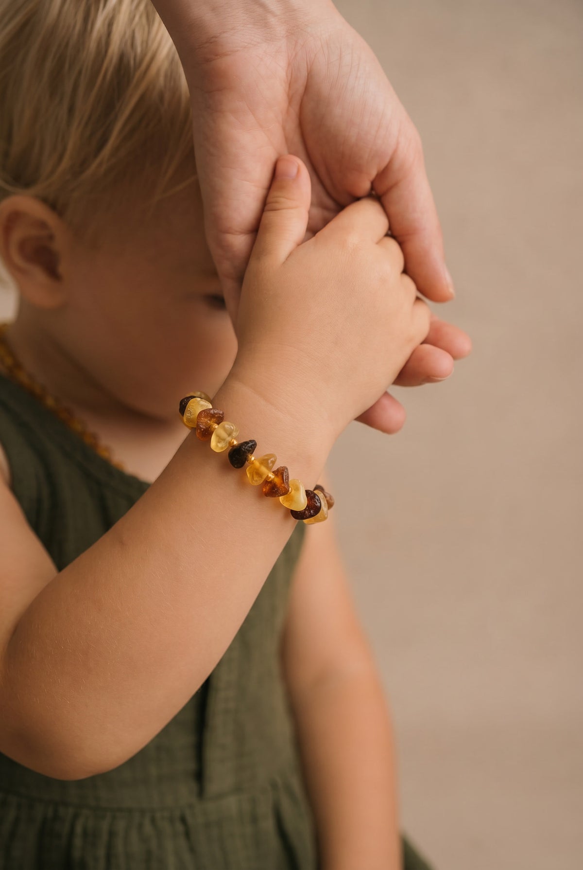 Baby/Kind - Bernsteinarmband - Chips - Rohperlen - 14 cm