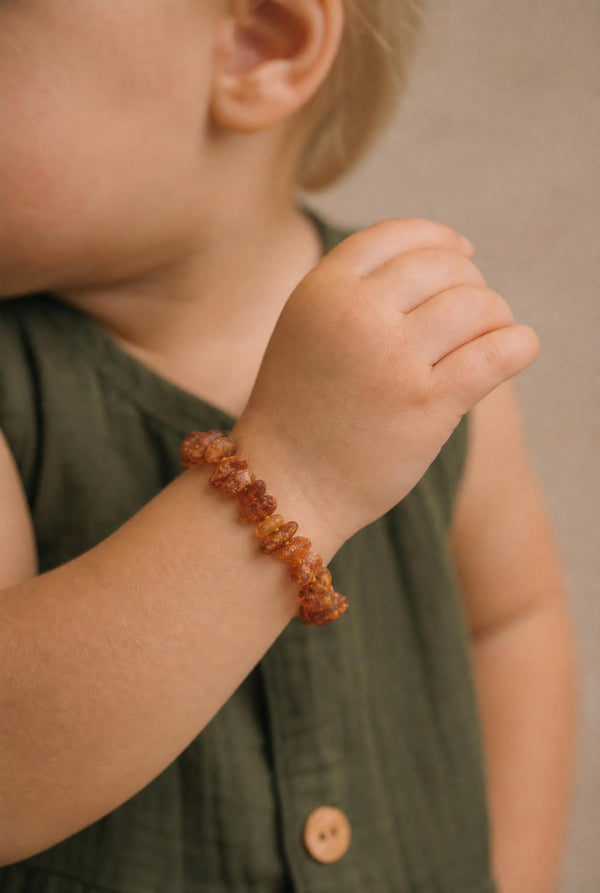 Baby/Kind – Bernstein-Armband – Chips - Rohe Perlen - 14cm - Dark honey