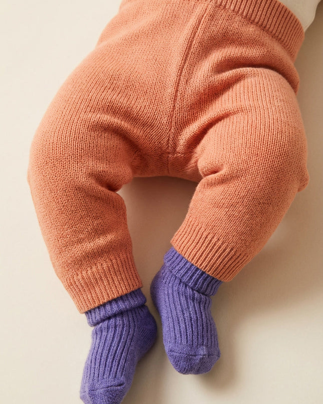 Baby-Strickhose aus Merinowolle - Pfirsichflaum