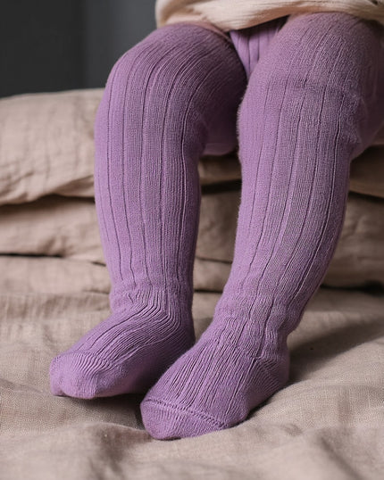 <strong>MERINO-WOLLSTRUMPFHOSEN</strong> – Hochwertige, ultrafeine Merino-Wollstrumpfhosen. Erhältlich in 5 verschiedenen Farben.