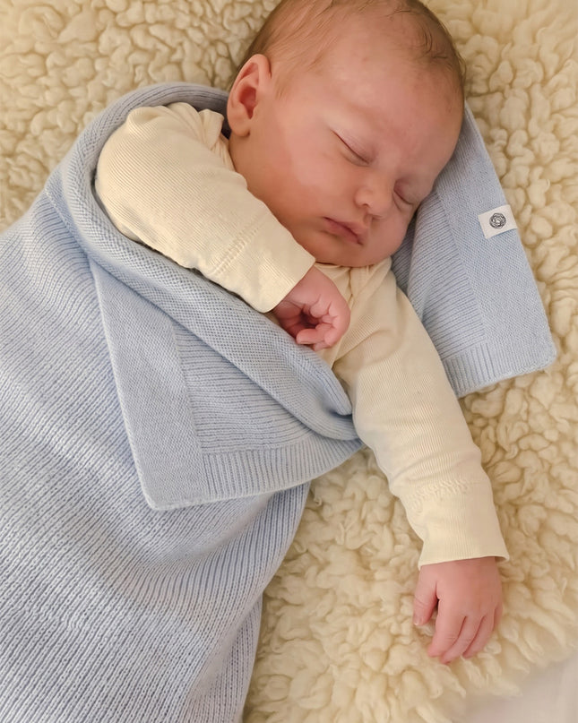 Wolldecke für Babys / Kinder gestrickt – Merinowolle – Cobble