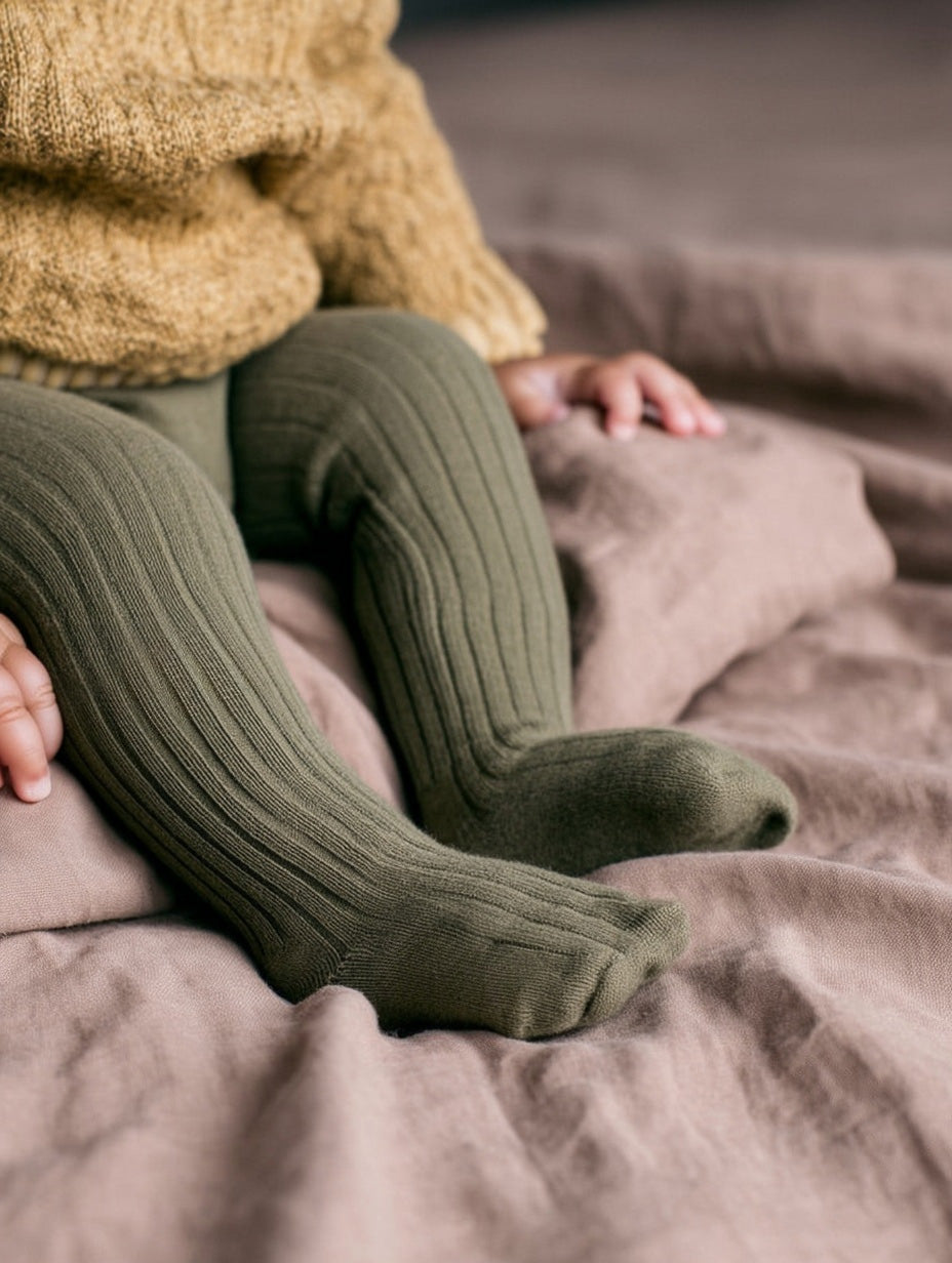 Woll-Baby-Kinderstrumpfhose - Merinowolle - Helles Avocado