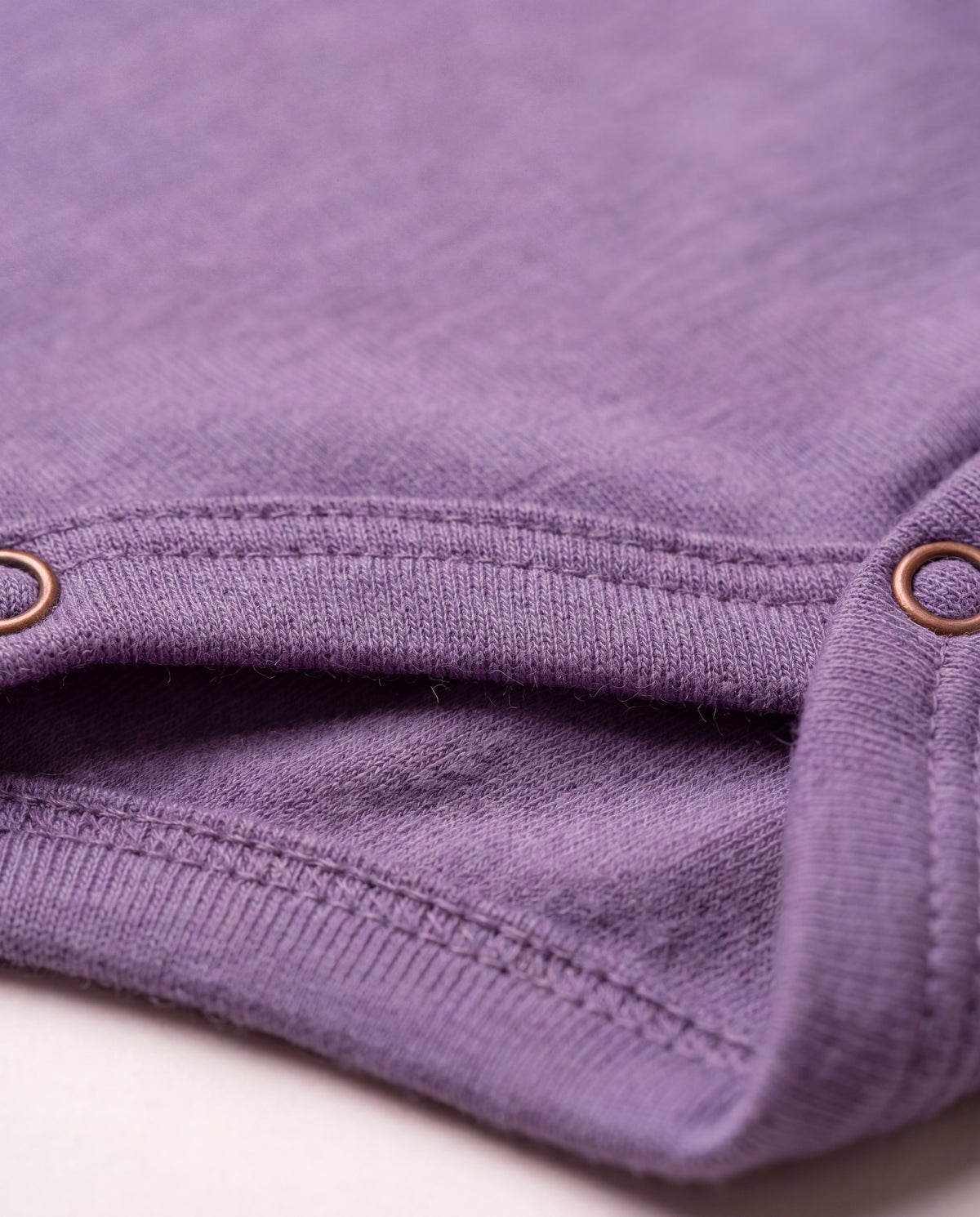 Wollener Wickelstrampler Langarm – Merinowolle - Purple Haze