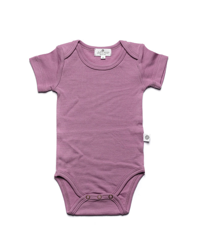 Kurzärmliger Woll-Strampler – Merinowolle – Lavender Mist